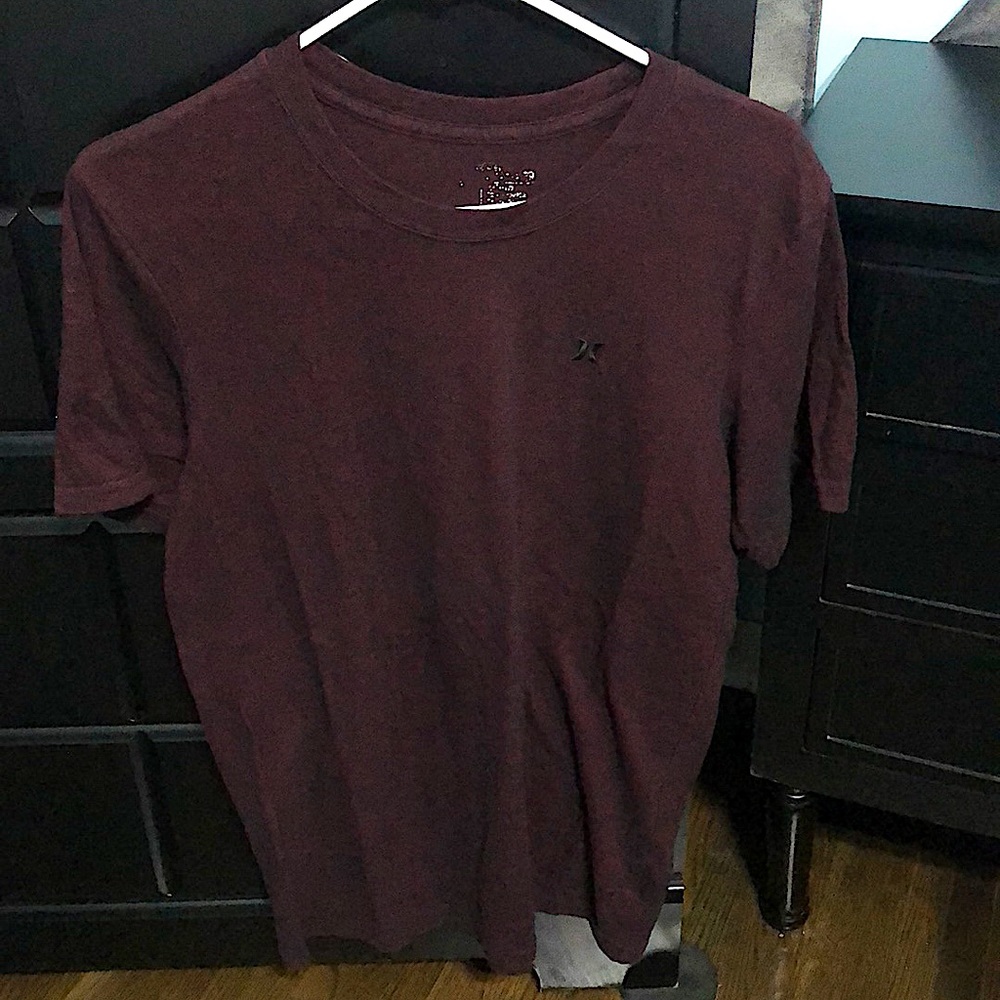 Hurley men’s shirt. Medium. Burgundy color. Lightly worn.